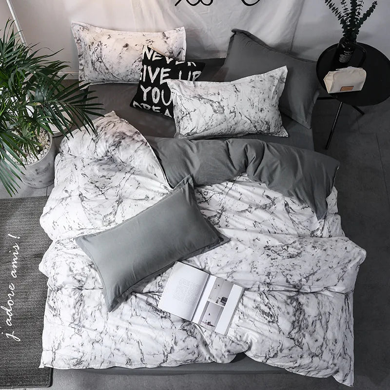 Ensemble housse de couette marbre 3 pièces – Blanc ou noir – Tailles 135x200 à 200x230